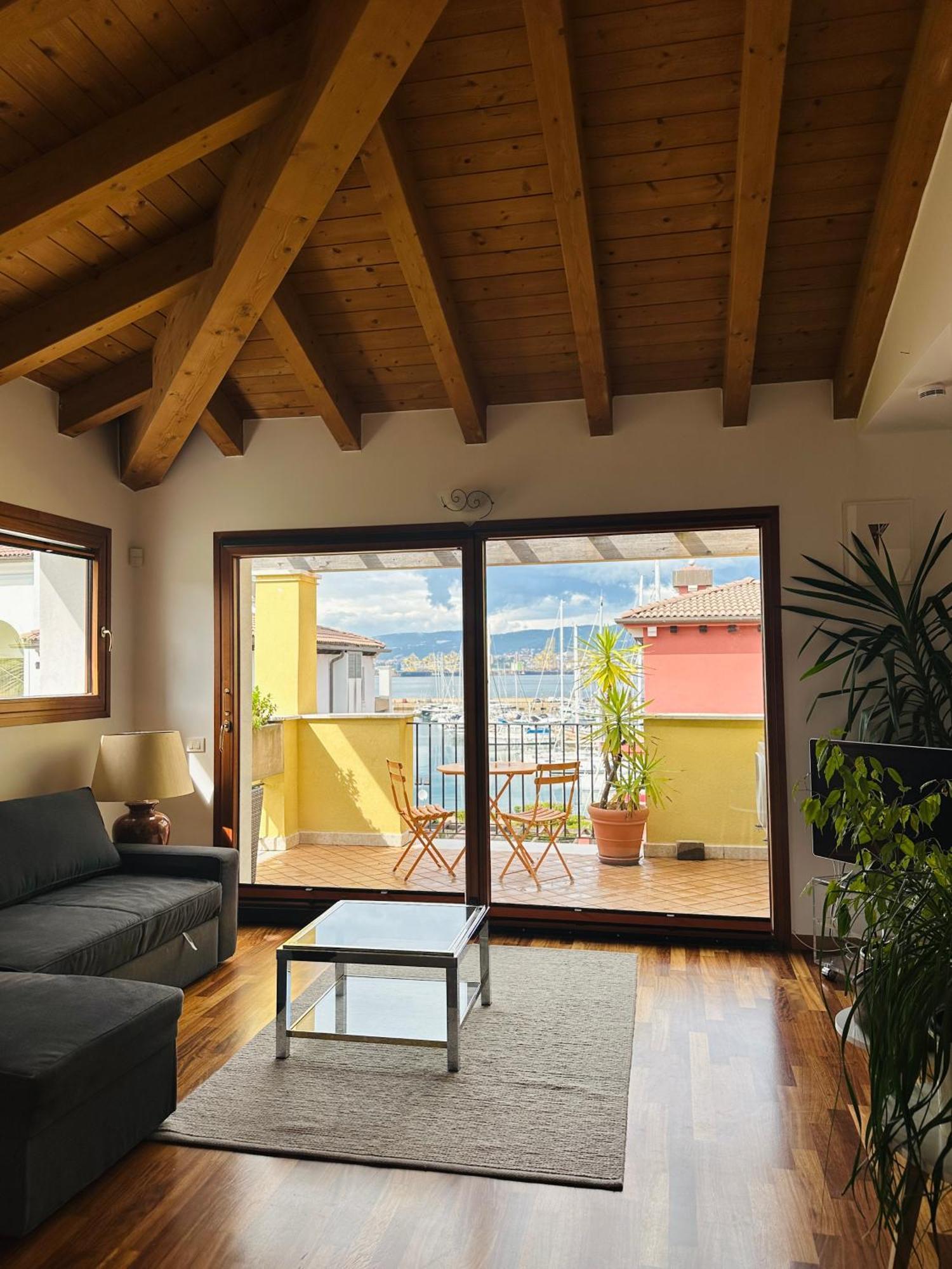 Apartment Claudia Múggia Екстериор снимка